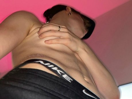 luistwinkyy pornstar free img