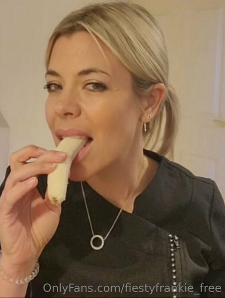 fiestyfrankie free pornstar nudes photo