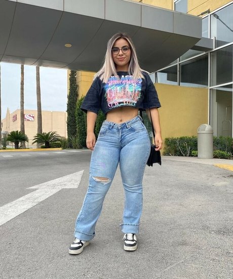 Thaily Delgado pornstar gallery