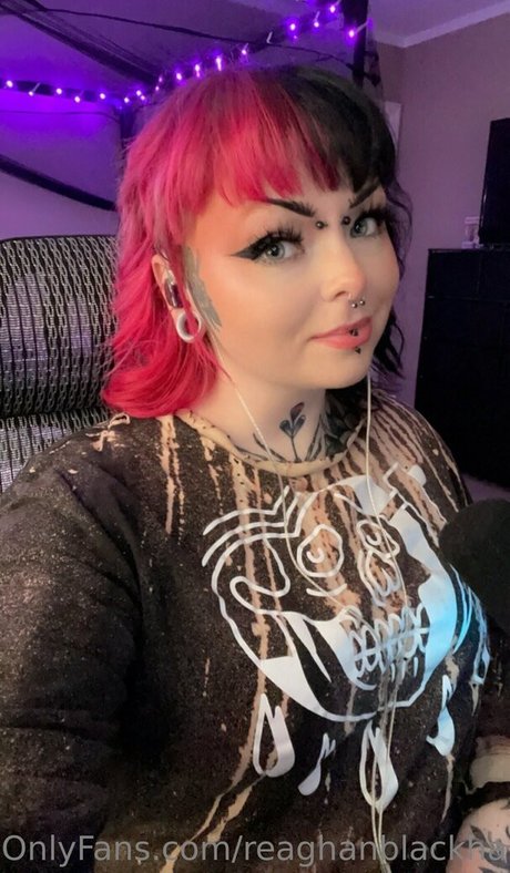 reaghanblackhart best model galleries