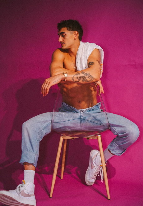 henryandkasey sexy star pic