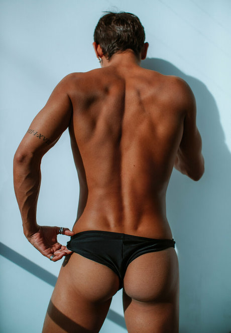 henryandkasey exclusive model pictures