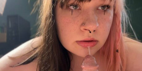 urlocalgothbaby model sexy gallery