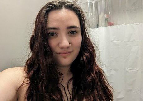 lle222 pornstar nude gallery