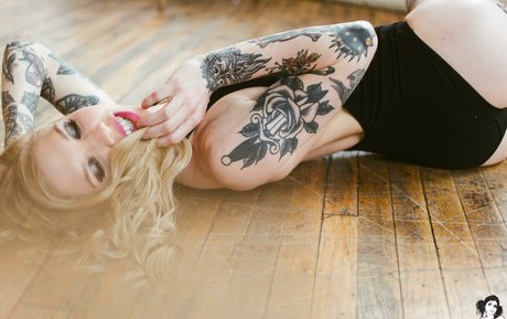 Auric sexy model images