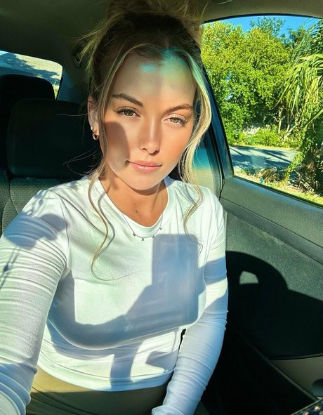 newcrush xxx actress photo