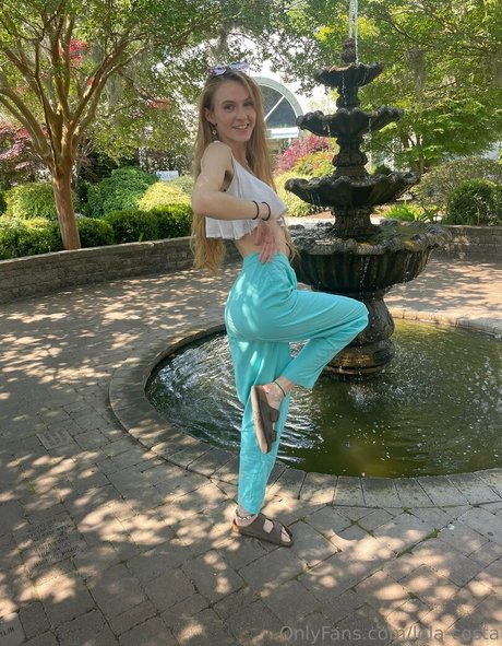 lola costa pretty star picture