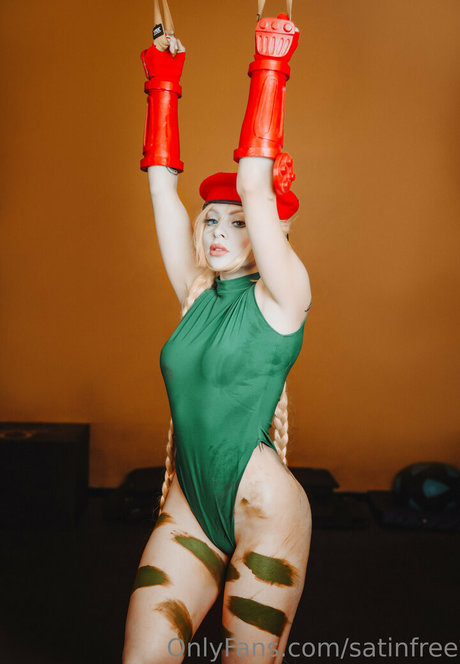 satinfree pretty model picture