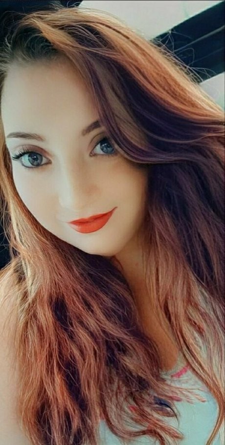 sarahyournaughtygirl69 model sex pics