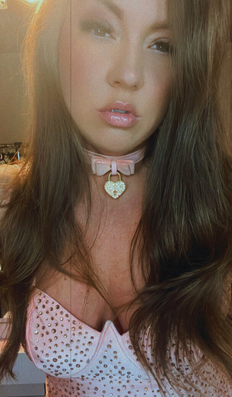 maddyoreillyofficial erotic pornstar img