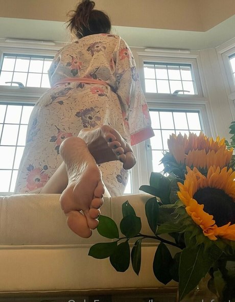 bornroyal feet model high quality galleries