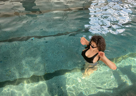 curlysueeee erotic actress galleries