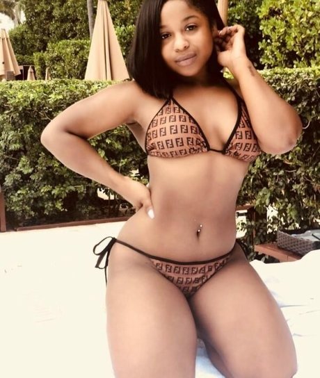 ItsReginaeCarter exclusive actress image