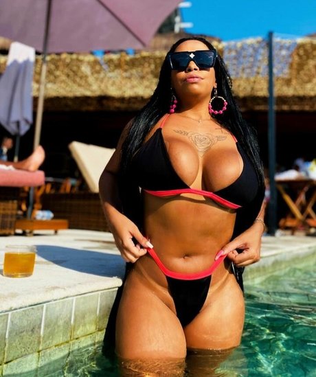 Gabriela Goes model pornographic pictures