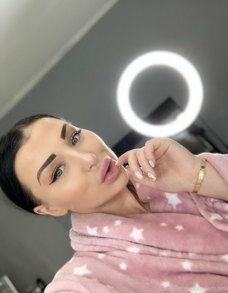 amaex star naked img