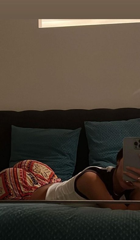 Pollybabbyy hot actress pictures