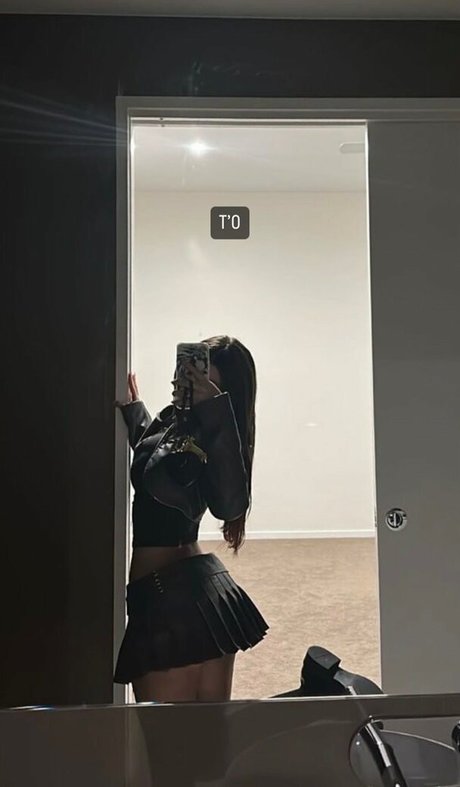 Pollybabbyy naked model archive