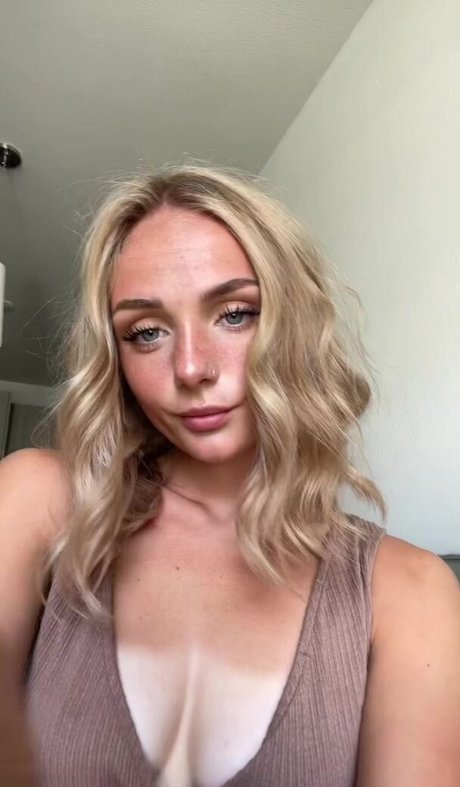 ryeroast pornstar hd image