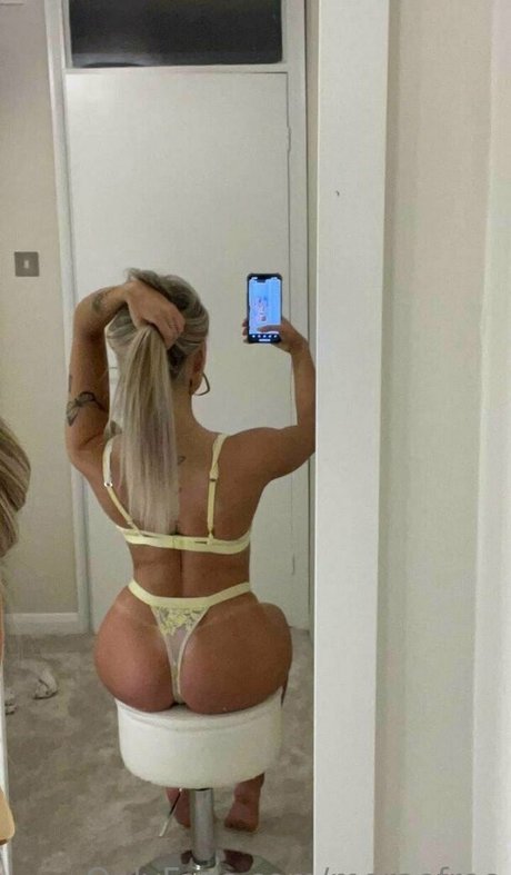 annamorae136 hd pornstar pic