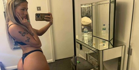 annamorae136 star sexy photo