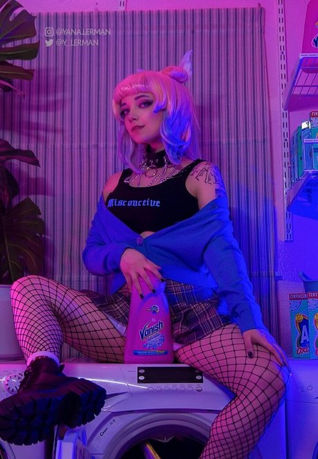 Yana Lerman model high quality img