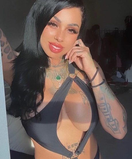 Yogapantsqueen model adult galleries