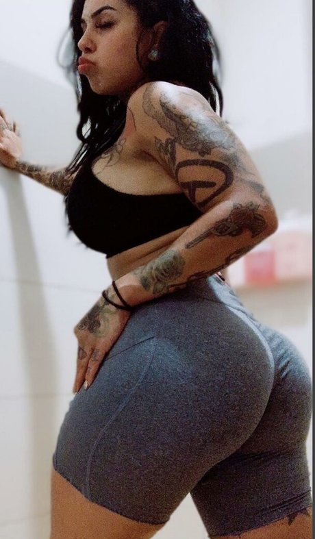 Yogapantsqueen model pornographic photos