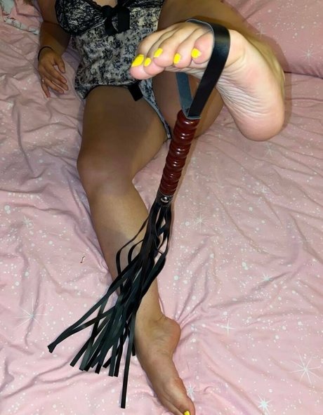 dropdeadfeet nice actress image