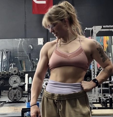 Betsy Parmley hd pornstar gallery