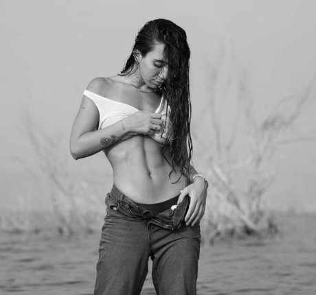 Roni Bahbut model best photo