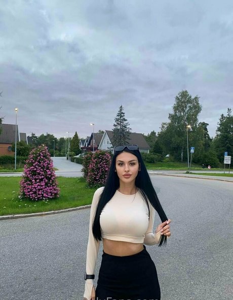 katanacat xxx actress galleries