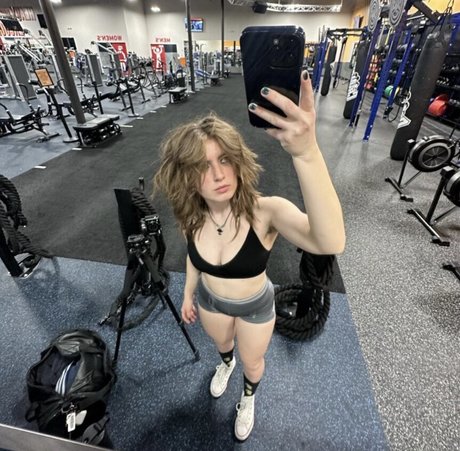 Nadia Dubceac model free img