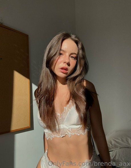 brenda aax nude model archive