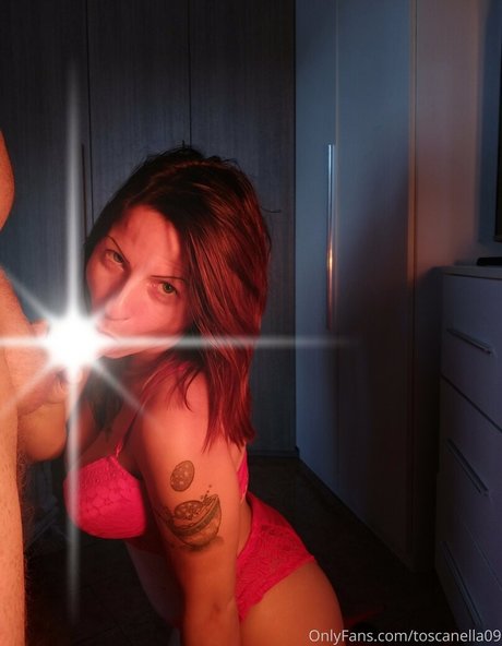 toscanella09 pretty model pic