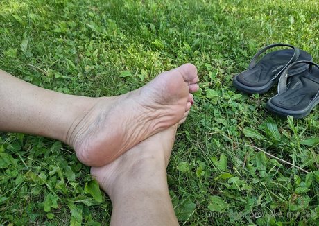 take my feet star sexy pic