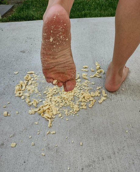 take my feet hd star img