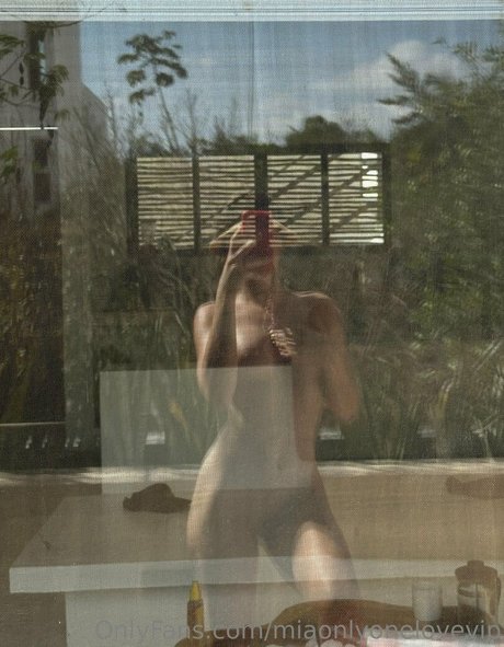 miaonlyonelovevip model xxx pics