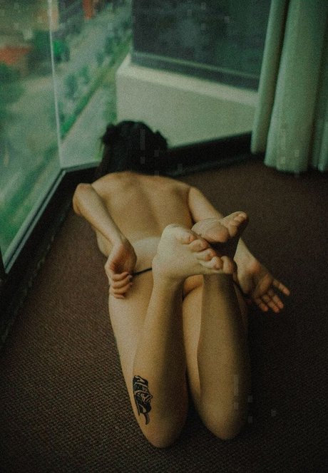 tiny onlyfans free porn pic