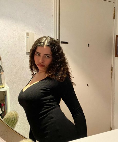 Paulaxta nude star galleries