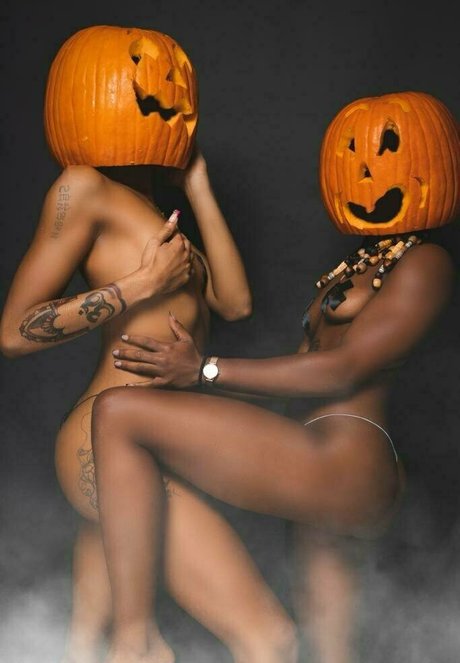 lesbehonest123 pornstar art photo