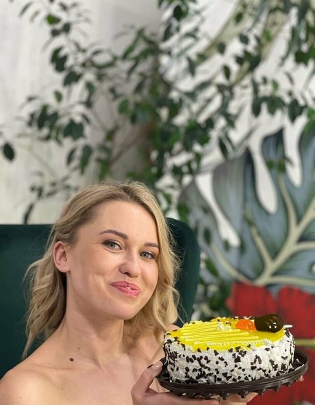 erika eden vip model hd pics