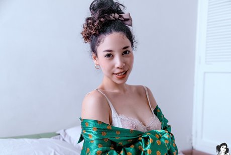 Amarte naked model photos