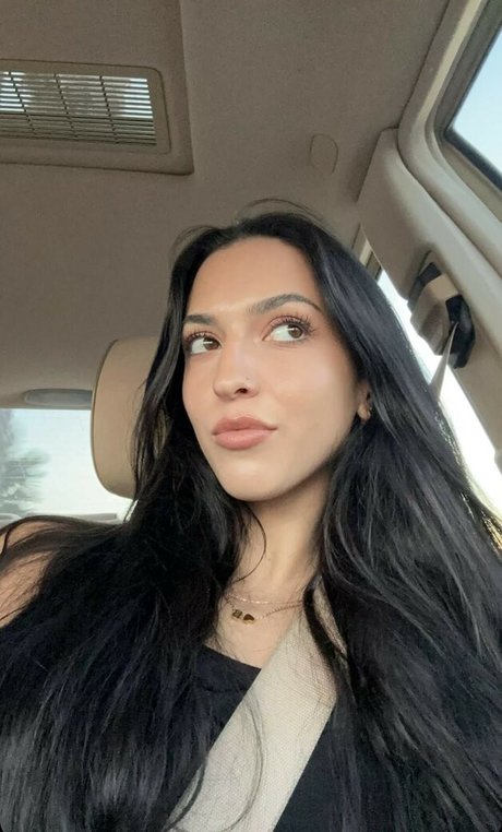 builtbybells art actress pictures