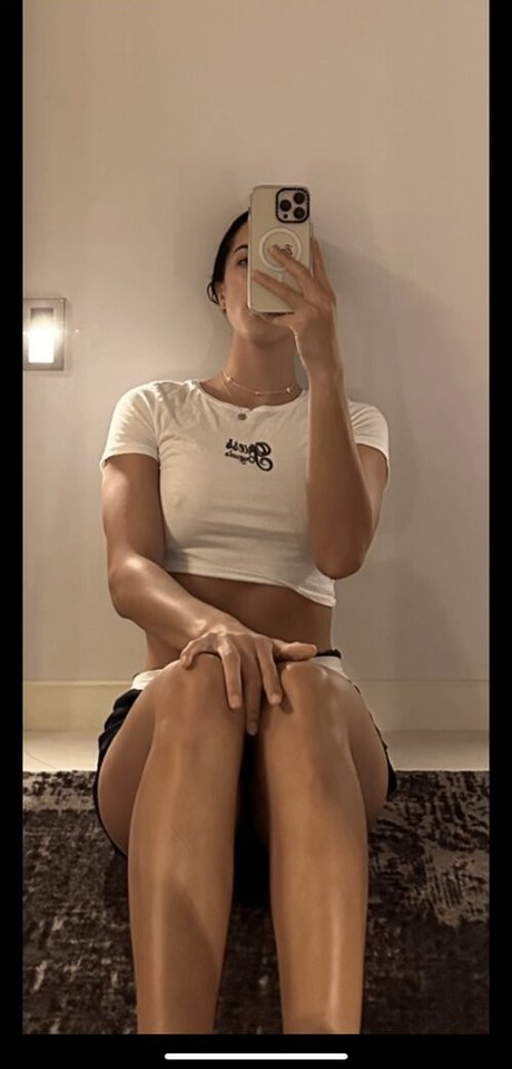 builtbybells sexy actress archive