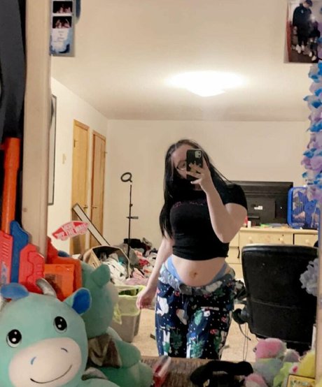 Xfume model nice picture