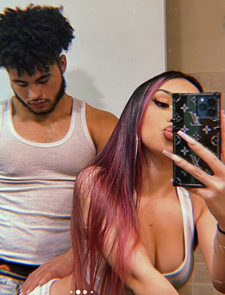 Julianarmah naked model galleries