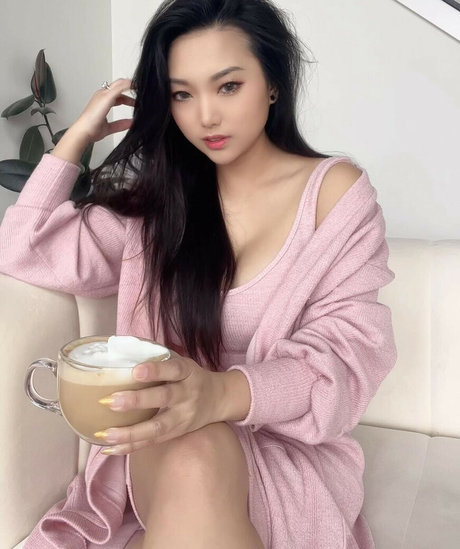 Majin Yang Majinnn beautiful model image