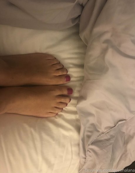 queenalana star exclusive picture