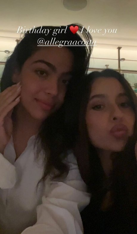 Izabella Alvarez model nudes photo