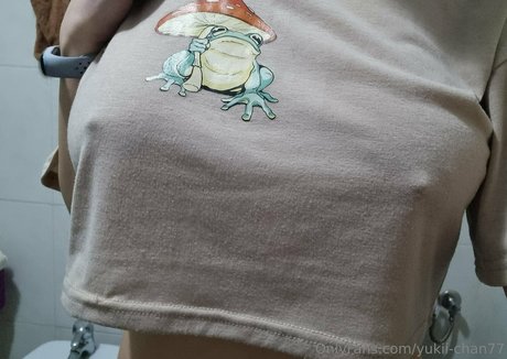 yourbluehairedwaifu pornstar naked photo